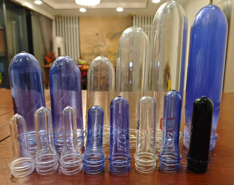 小瓶胚從11.9克到28克，大瓶胚從100克到350克，產(chǎn)品更加豐富